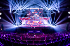 Uzi入选英雄联盟名人堂引中韩网友争议：LPL赛区选手无全球总决赛冠军能否获殊荣？